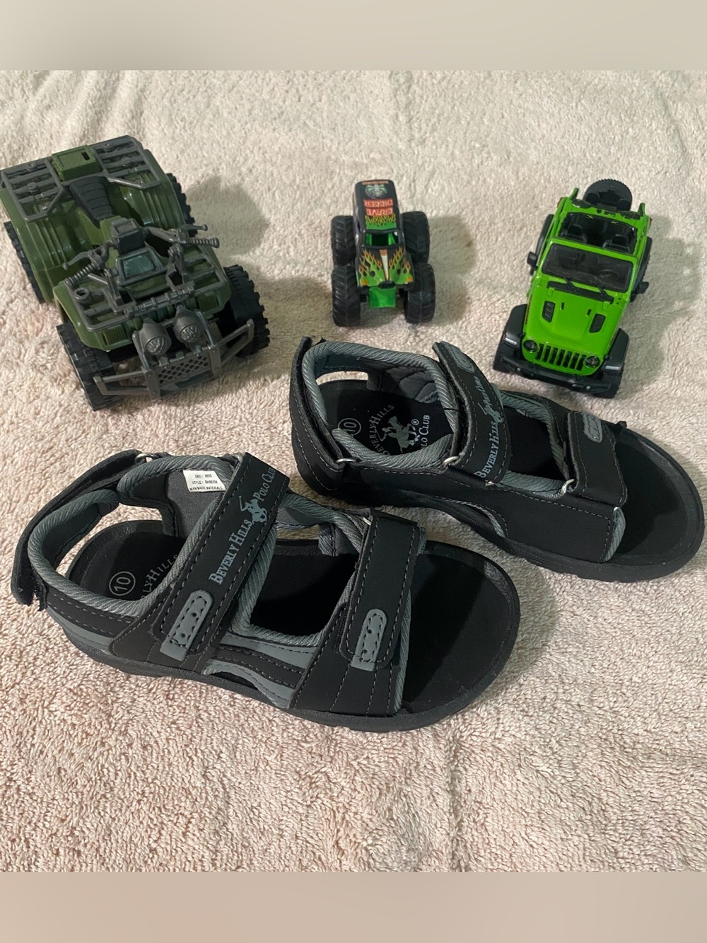 Beverly Hills Polo Club Black & Gray Boys Sport Sandals